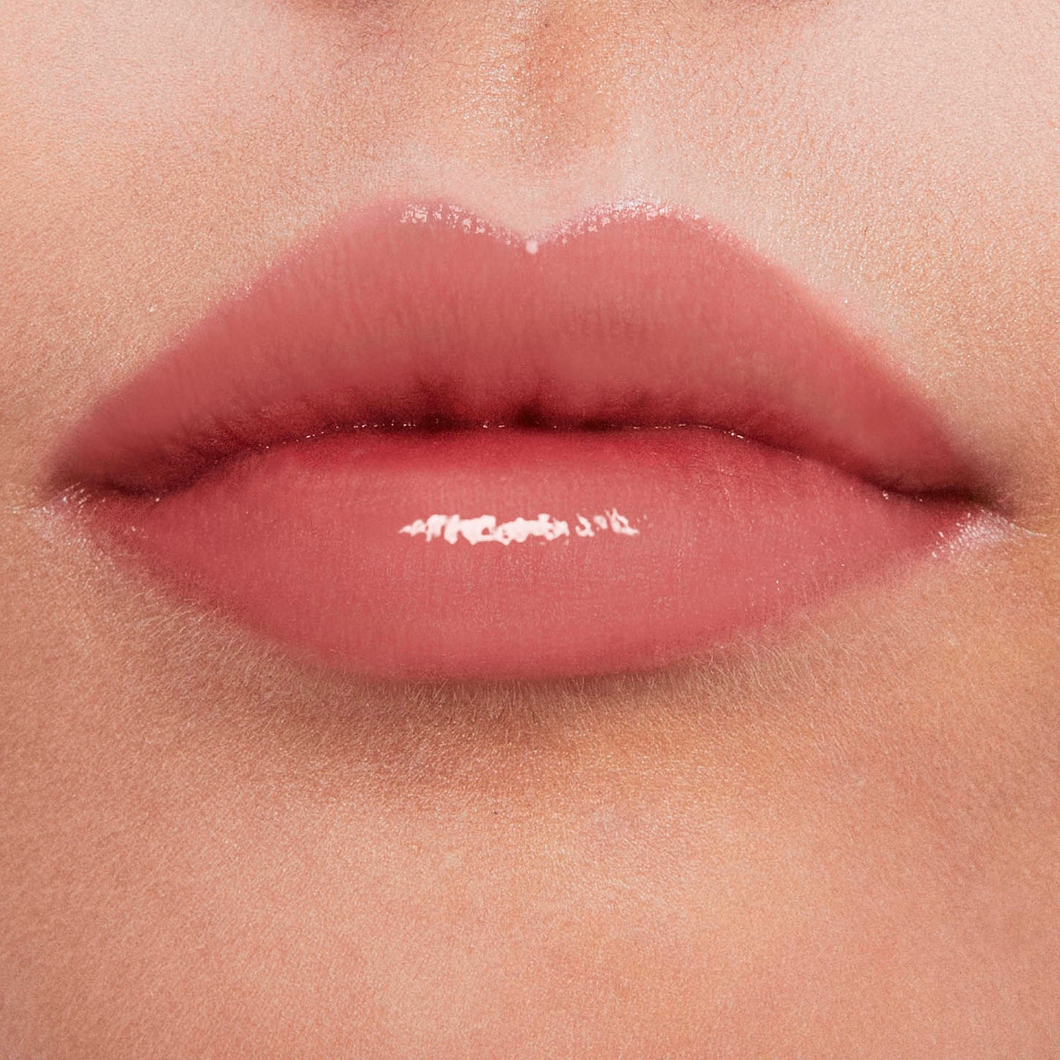 LOVESHINE BALM (BÁLSAMO PARA LABIOS CON EFECTO BRILLOSO)
